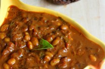 Mochakottai/Lima Beans kuzhambhu