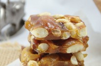 Mixed Nut Brittle – Mixed Nut Chikki