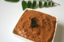 Spicy Onion Chutney / Vengaya Chutney